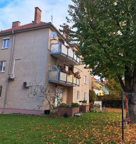 SKVELÁ LOKALITA NA BÝVANIE - TURČIANSKA UL., NIVY, GARSÓNKA